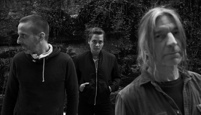 Emilie Zoé, Nicholas Pittet und Franz Treichler sind /A  - /A  Album