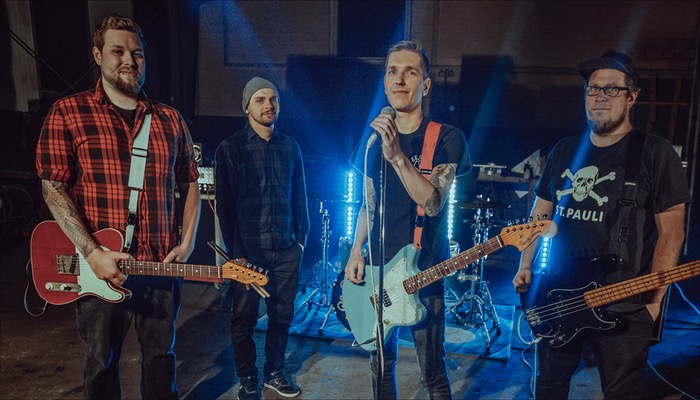 Die Hamburger Poppunk Band Holly Would Surrender hat ihr Album Wish You Were Bread veröffentlicht